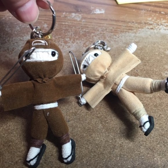 TWO Ninja String Doll Keychain Toys w/Swords Tan/Brown 2.5" x 3" NEW - Picture 3 of 16